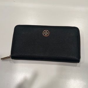 Tory Burch zip around wallet